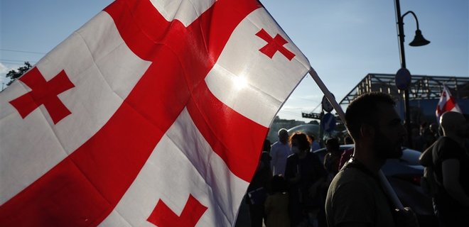 Правящая партия Грузии отказалась от приглашения посетить Киев в годовщину вторжения РФ - Фото