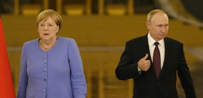 Меркель не пустила Україну в НАТО, вона відповідальна за війну — голова комітету Бундестагу - Фото