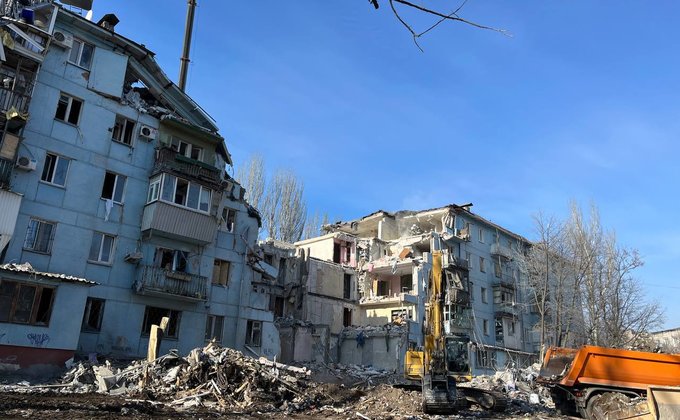 Ракетний удар по центру Запоріжжя 2 березня: загиблих вже 11, серед них – немовля
