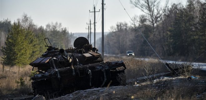 Росія завела на фронт танковий полк, але спроба кинути техніку на штурм провалилась – ЗСУ - Фото