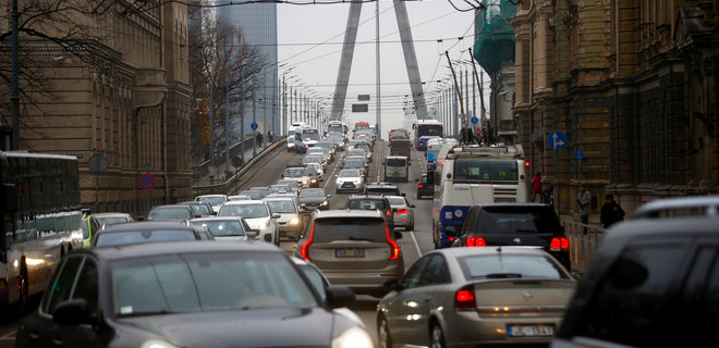 Латвия передает Украине первые авто, конфискованные у пьяных водителей - Фото