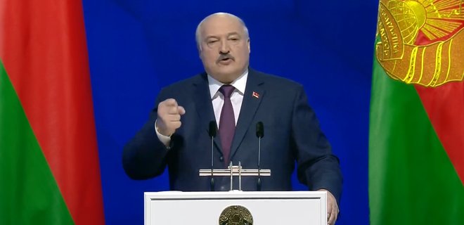Лукашенко призвал Россию бить по Украине 