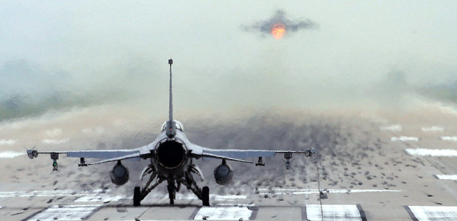 ВСУ: F-16 для Украины — это ядерная безопасность Европы, а не только господство в воздухе - Фото