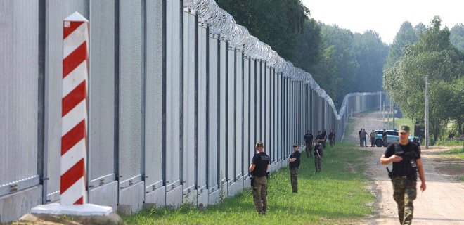 Poland begins construction of electronic barrier on border with Russia - Photo