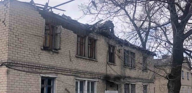 Оккупанты обстреляли многоэтажки и рынок в Украинске Донецкой области – фото - Фото