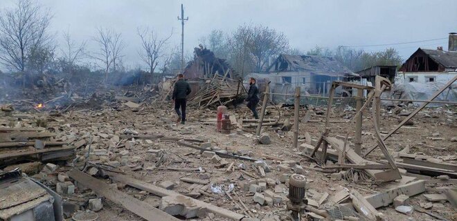 Павлоград. Ракеты прилетели в промышленность, 25 раненых, повреждены 55 зданий — фото - Фото