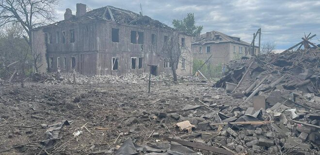 Будинки зруйновані. Єрмак показав наслідки ракетного удару Росії по Торецьку – фото - Фото