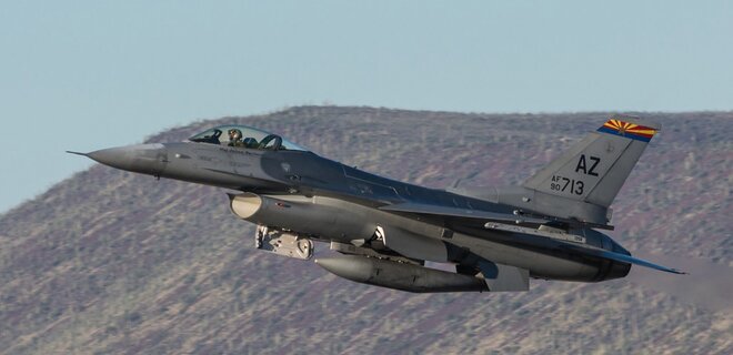 Оцінка ВПС США: Українців можна навчити літати на F-16 за чотири місяці – Yahoo News - Фото