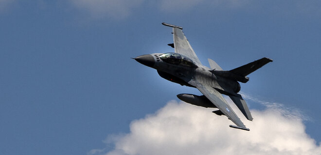 Нидерланды могут отправить F-16 в Украину после обучения пилотов – Bloomberg - Фото