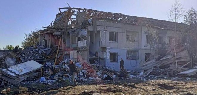 Последствия российского удара по пригороду Днепра: 22 раненых, погиб двухлетний ребенок - Фото