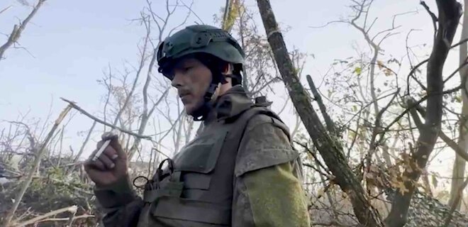 Українські бійці без жодного пострілу хитрощами полонили трьох окупантів – відео - Фото