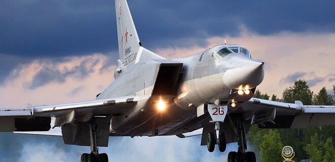 ВСУ объяснили, почему Россия поднимает Ту-22М3 без ударов: Тренировка и наблюдение за ПВО - Фото