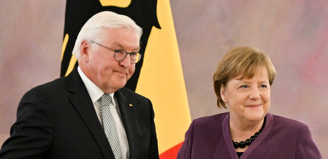 Штайнмайер не против пересмотра политики Меркель по РФ. Одновременно: Наивности не было - Фото