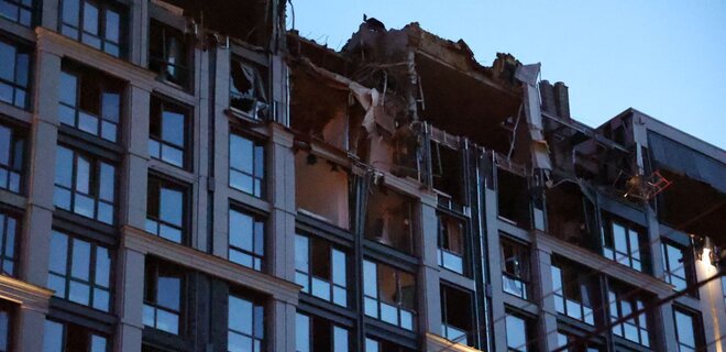 Росіяни вдарили по багатоповерхівці у Дніпрі, у Запоріжжі було чути вибухи - Фото