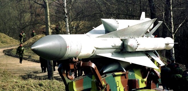 Неточність ракет С-200 може спонукати партнерів дати Україні нові системи наведення – експерт - Фото