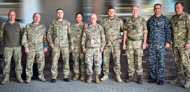 Залужный, Буданов и топ-командование ВСУ встретились с коллегами из США и Британии - Фото
