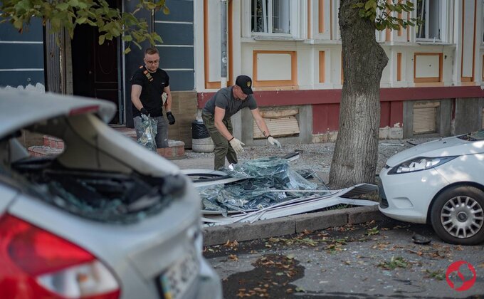 Чернигов после российской террористической атаки по центру – фото