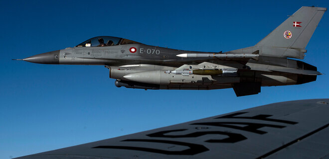 Denmark gives Ukraine F-16s on condition they are not used in Russia - Photo