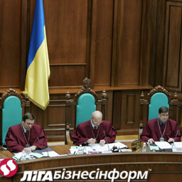 КСУ дал добро на проведение парламентских выборов в октябре 2012 года