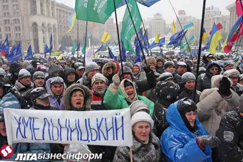 Майдан ожидает налоговых новаций Януковича