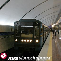 В киевском метро мужчина упал на рельсы