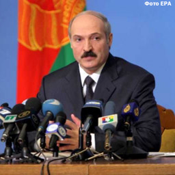 Лукашенко "плевать хотел" на мнение Запада о правах человека в Беларуси