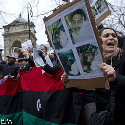 Ливийскую армию призывают физически устранить Каддафи