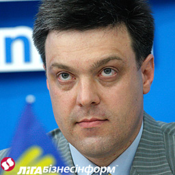 Тягнибок: Харьковскими соглашениями Янукович подписал себе приговор