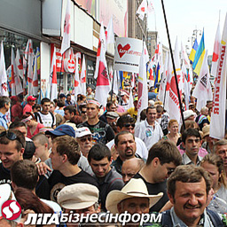 БЮТ заявляет, что милиция начала арестовывать митингующих в Киеве