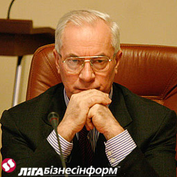 Азарова допрашивали по делу Тимошенко