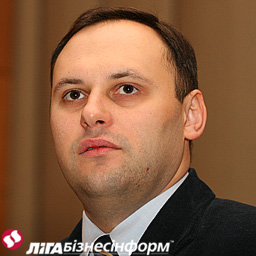 Суд разрешил Каськиву совмещать работу в парламенте и госагентстве